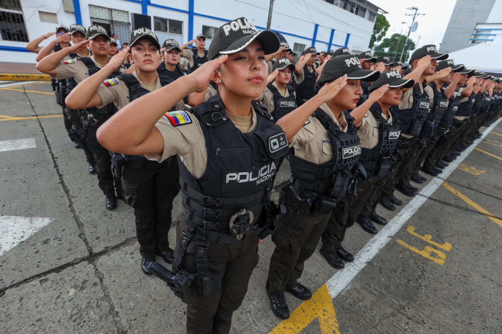 ENTREGA DE MUNICIONES A LA POLICÍA NACIONAL DEL ECUADOR. Q…